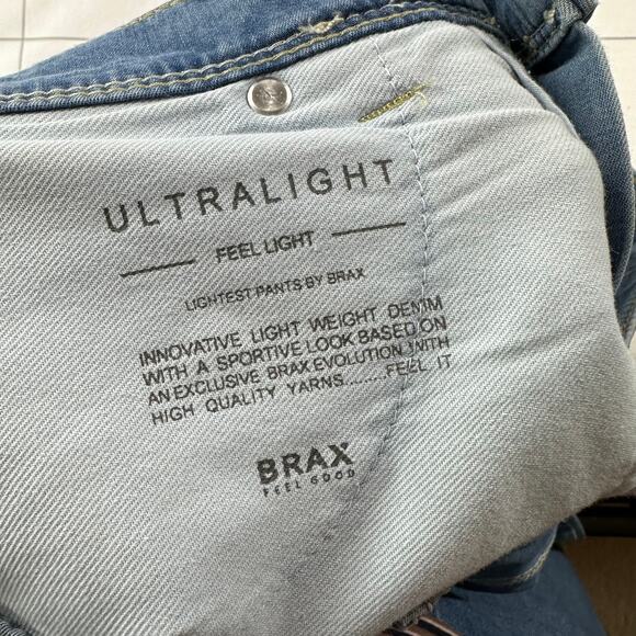 Brax Jeans Mens 34 Blue Light Cadiz Straight Leg Lightweight Stretch Casual - Picture 6 of 13